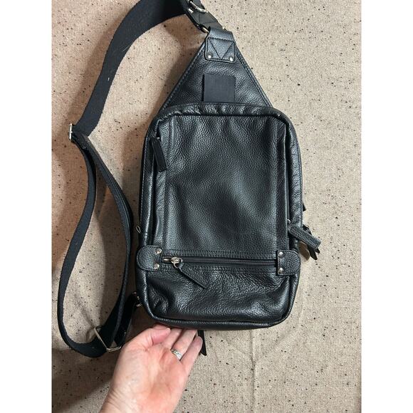 GTM Gun Tote'n Mamas Leather Sling Backpack Concealed Carry Bag RFID CCL - Picture 1 of 9